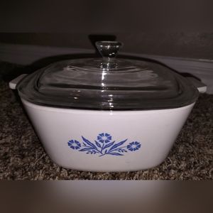 Early 1960s Vintage Blue Cornflower CorningWare, 1 3/4 qt